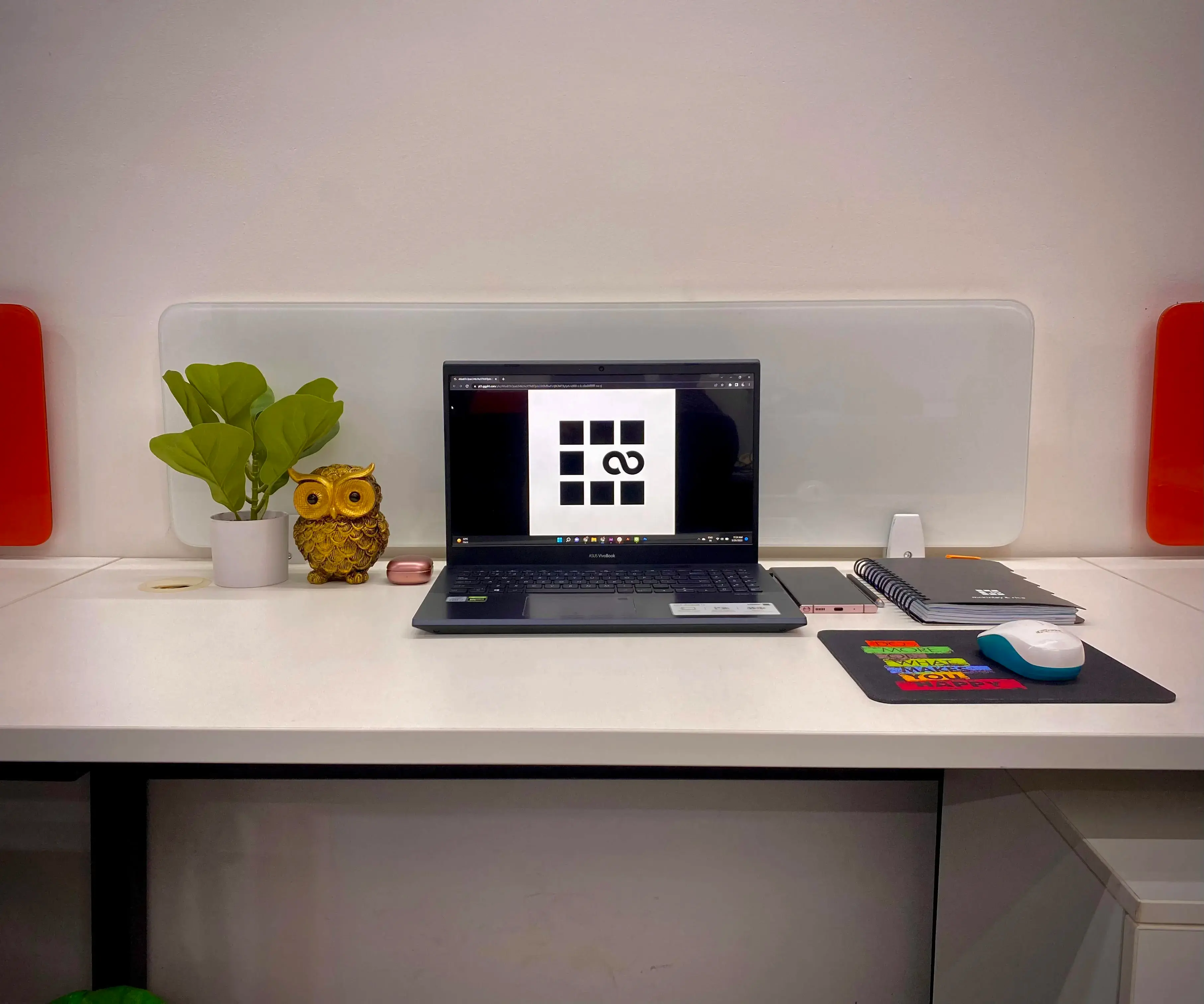 officeImage